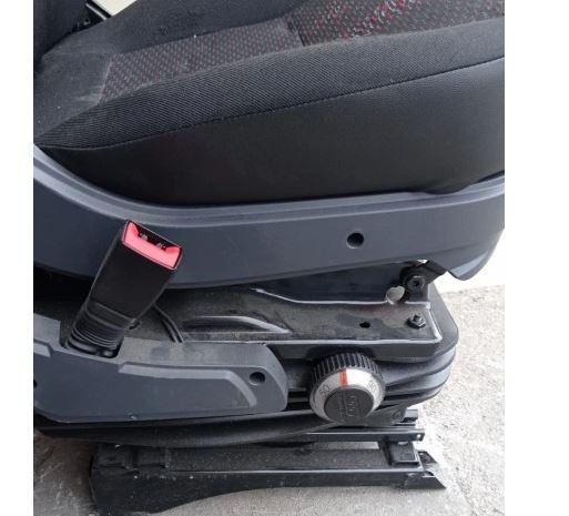 Fiat Ducato III 2006-2014 2.3 JTD diesel 88 kW 2008  Sedadlo predné ľavé