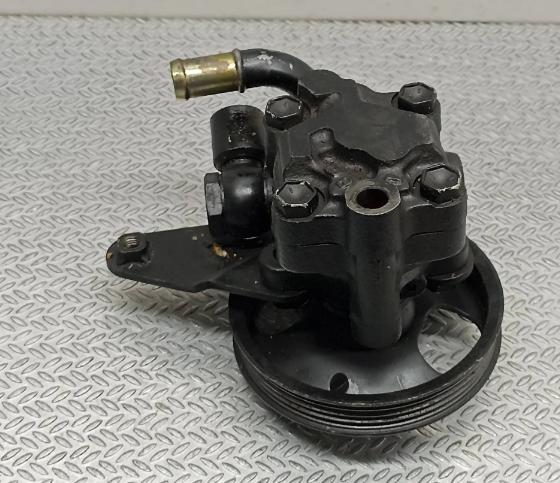Renault Vel satis hatchback 3.5 V6 petrol 177 kW 2004  Servočerpadlo 39263058 8200133821