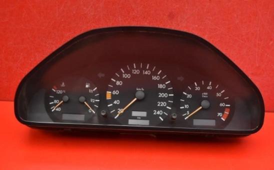 Mercedes C W202 1993-2001 sedan 1.8 petrol MT 90 kW 1993  Prístrojová doska 2025404811 