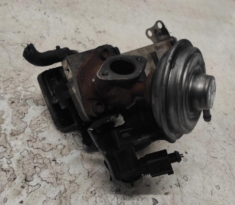 Audi A6 C6 2004-2011 sedan 2.7 TDI diesel MT 132 kW 2007  EGR Ventil 059131503H