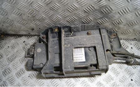 Renault Scenic II 2003-2009 hatchback 1.5 DCI diesel MT 74 kW 2005  Ručná brzda 8200418647