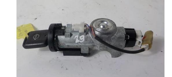 Nissan Qashqai I J10 2006-2013 hatchback 1.6 16v petrol MT 84 kW 2009  Spínacia skrinka 21669775-7 28590C9968