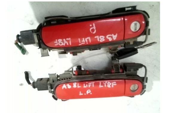 Audi A3 8L 1996-2003 hatchback 1.6 SR petrol MT 74 kW 1999  Kľučka dverí vonkajšia predná pravá+ lava LY8F