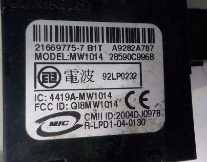 Nissan Qashqai I J10 2006-2013 hatchback 1.6 16v petrol MT 84 kW 2009  Spínacia skrinka 21669775-7 28590C9968
