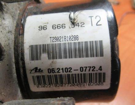 Chevrolet Spark II M200 2005-2010 hatchback 0.8 petrol MT 38 kW 2007  Pumpa ABS 96666542 06.2109-0984.3