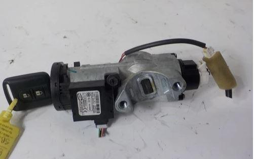 Nissan Qashqai I J10 2006-2013 hatchback 1.6 16v petrol MT 84 kW 2009  Spínacia skrinka 21669775-7 28590C9968