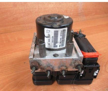 Chevrolet Spark II M200 2005-2010 hatchback 0.8 petrol MT 38 kW 2007  Pumpa ABS 96666542 06.2109-0984.3