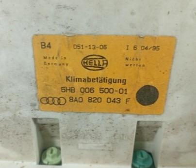 Audi 80 B4 1991-1994 sedan 1.8 petrol MT 66 kW 1992  Panel kúrenia/klimatizácie 8A0820043F