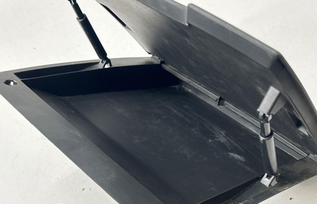 Mercedes Vito W639 2003-2014 hatchback 2.2 CDI diesel MT 100 kW 2011  Priehradka (kastlík) A6396800291