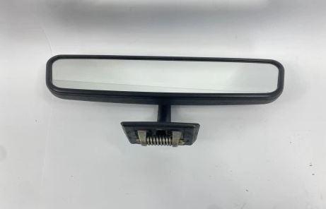 Mercedes 124 sedan 2.0 petrol 55 kW 1989  Spätné zrkadlo vnútorné