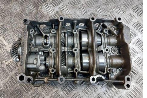Audi A4 B7 2004-2008 sedan 2.0 TDI diesel MT 100 kW 2004  Olejová pumpa 03L103537 ; 03G295AL ; 03G115105H