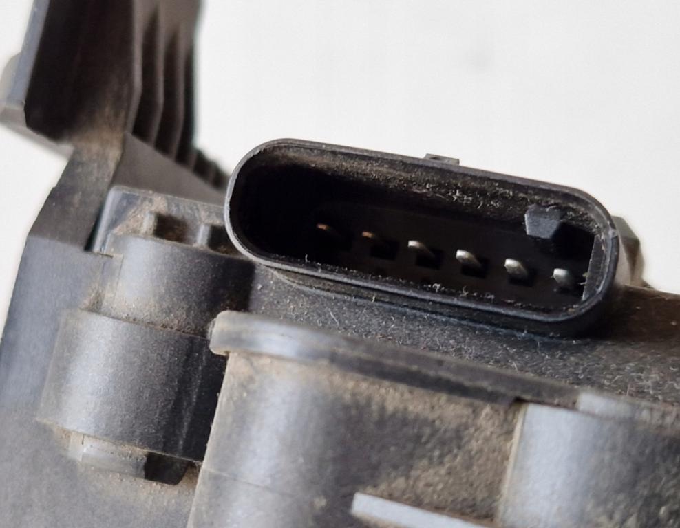 Mercedes B W246 2011-2018 hatchback 1.5 CDI diesel 2013  Potenciometer plynového pedálu A2463001404