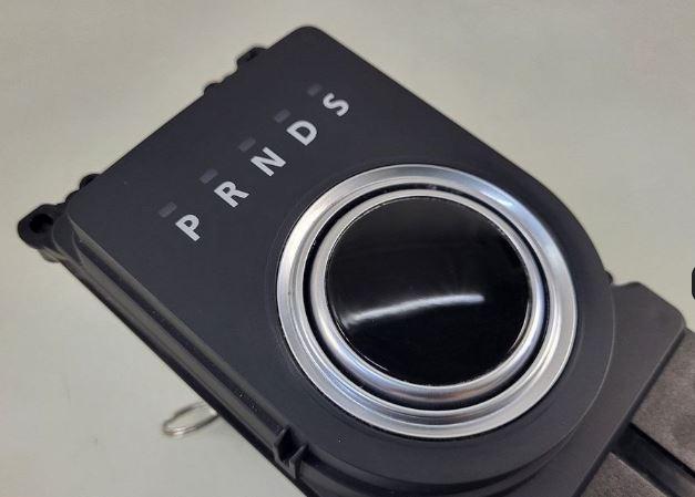 Land Rover Discovery Sport L550 2014-2019 hatchback 2.0 T petrol AT 177 kW 2015  Rýchlostná páka (kulisa) GJ32-7E453-AB