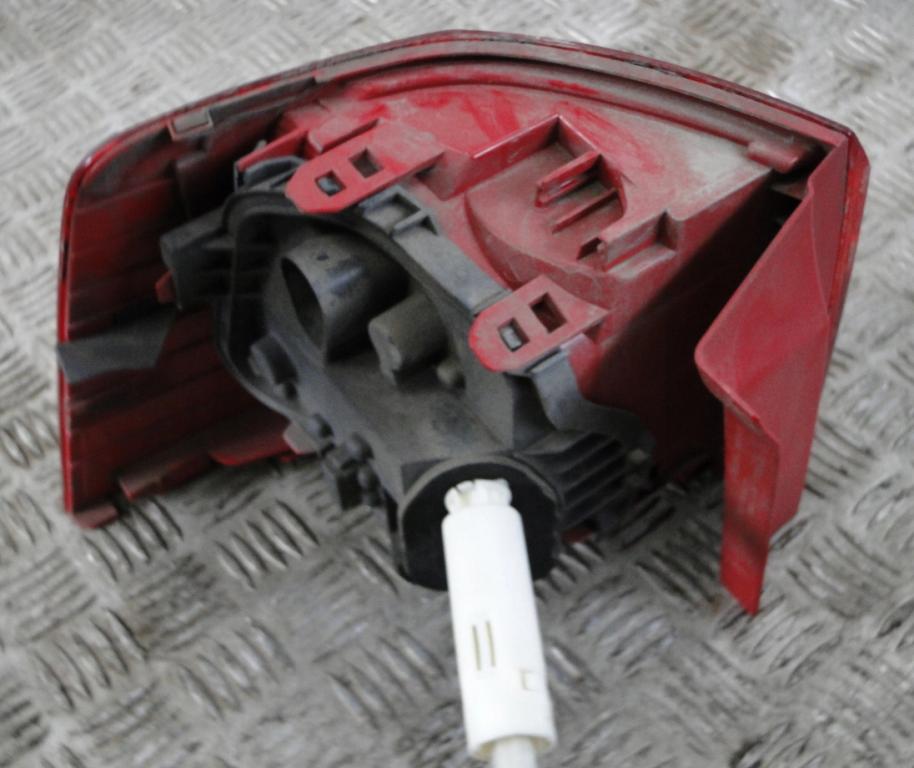 Seat Alhambra II 2010-2020 Svetlo zadné pravé 7N5945096G