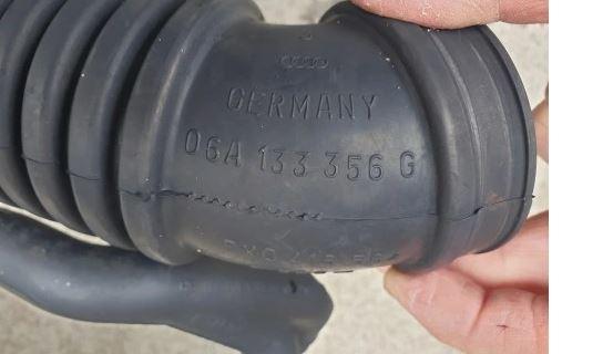 Audi A3 8P 2003-2012 hatchback 1.8 TFSI petrol MT 118 kW 2009  Hadica chladenia vody 06a133356G