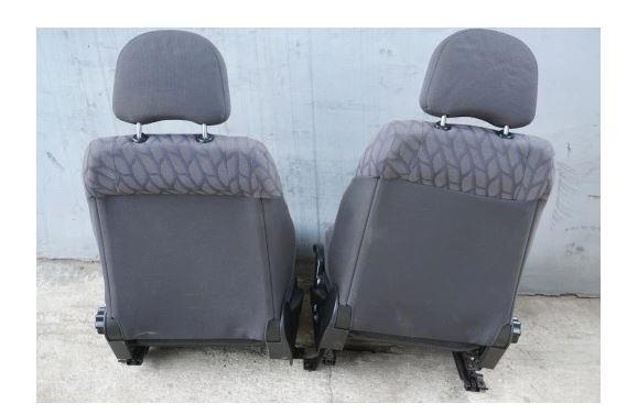Mitsubishi Pajero Pinin 1998-2007 hatchback 5 dverova verzia 1.8 16v petrol MT 88 kW 1999  Sedadlo prave + lave komplet