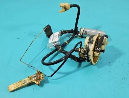 Audi 80 B4 1991-1994 sedan 1.8 petrol MT 66 kW 1992  Palivové čerpadlo 8A0201319A