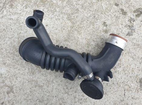 Audi A3 8P 2003-2012 hatchback 1.8 TFSI petrol MT 118 kW 2009  Hadica chladenia vody 06a133356G