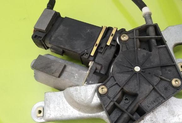 Skoda Octavia I 1996-2010 hatchback 1.4 16v petrol MT 55 kW 2001  Mechanizmus sťahovania okna predný ľavý 1U4959801D