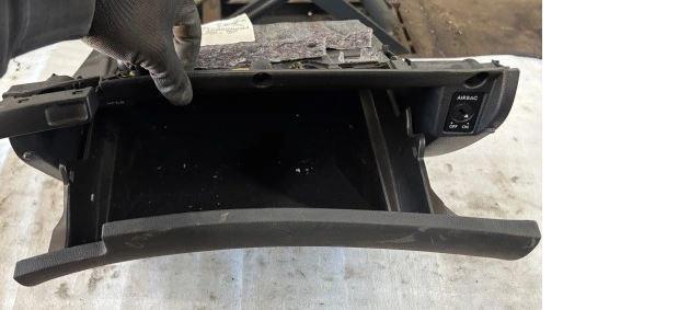 Skoda Superb II 2008-2015 sedan 2.0 TDI diesel AT 103 kW 2015  Priehradka (kastlík) 3T1857097C