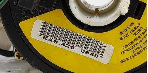 Kia Rio I 1999-2005 combi 1.3 petrol MT 60 kW 2003  Prepínacie páčky pod volantom 93400-FD110