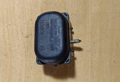 Volkswagen Passat B5 1995-2005 sedan 1.8 petrol MT 92 kW 1998  Snímač tlaku 853919562 Z95616S58