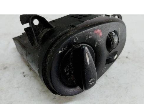 Ford Focus Mk1 1998-2004 hatchback 1.4 16v petrol MT 55 kW 2000  Prepínač svetiel 98AG13A024AH