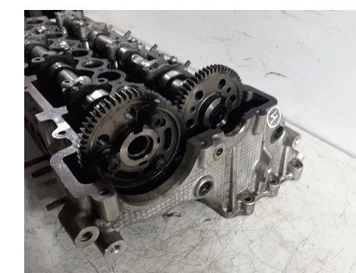 BMW 3 E90 2005-2013 sedan 2.0 diesel MT 120 kW 2006  Hlava valcov 7781211