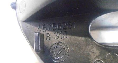 Alfa Romeo 147 hatchback 1.6 16v petrol 77 kW 2002  Smerové svetlo (smerovka) predné ľavé 46756281
