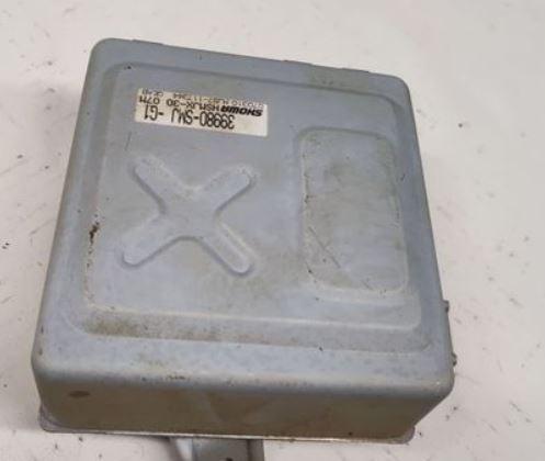 Honda Civic VIII 2006-2011 sedan 1.8 16v petrol MT 103 kW 2007  Riadiaca jednotka ostatné 39980SMJG1