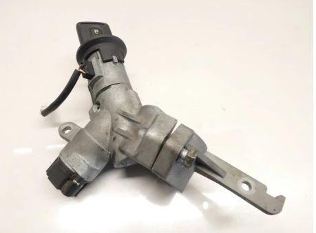 Nissan Micra K12 2003-2010 hatchback 1.5 DCI diesel MT 48 kW 2004  Spínacia skrinka 28590AX600