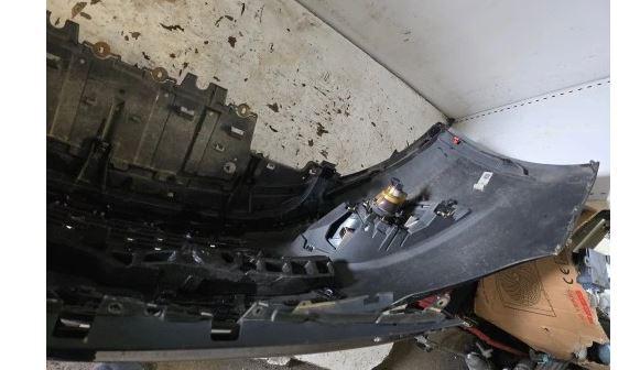 Opel Astra IV 2009-2015 sedan 1.6 16v petrol MT 85 kW 2018  Nárazník predný