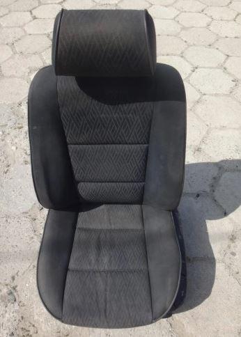 BMW 5 E39 1996-2003 sedan 2.8 petrol AT 142 kW 2000  Sedadlo predné ľavé