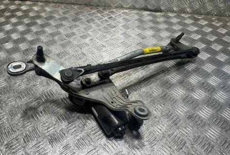 Maserati LEVANTE  Ghibli 2013- sedan 3.0 D V6 diesel AT 202 kW 2013  Mechanizmus stieračov predný 670007561