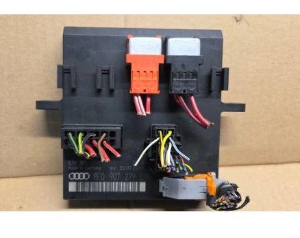 Audi A4 B6 2000-2004 sedan 1.9 TDI diesel MT 96 kW 2002  Riadiaca jednotka xenónu 8e0907279L