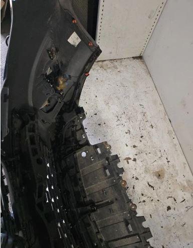 Opel Astra IV 2009-2015 sedan 1.6 16v petrol MT 85 kW 2018  Nárazník predný