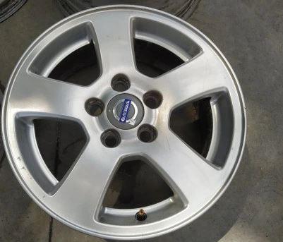 Volvo V50 combi 1.6 D diesel MT 80 kW 2006  Hliníkový disk 4 kusy komplet 30714962