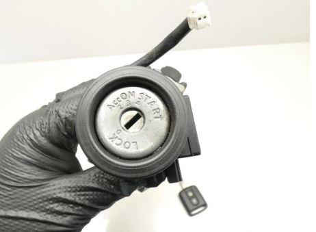 Nissan Micra K12 2003-2010 hatchback 1.5 DCI diesel MT 48 kW 2004  Spínacia skrinka 28590AX600