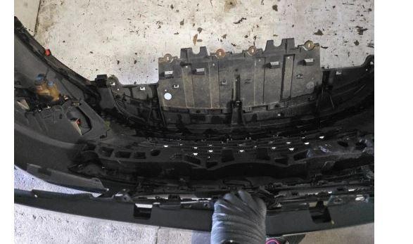 Opel Astra IV 2009-2015 sedan 1.6 16v petrol MT 85 kW 2018  Nárazník predný