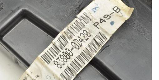 Toyota Yaris I 1999-2005 hatchback 1.4 D4D diesel MT 55 kW 2004  Prístrojová doska 83800-0D420