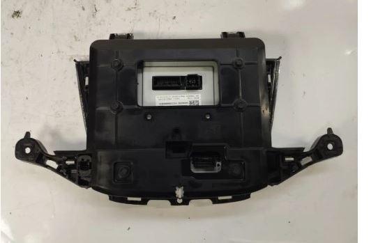 Opel Astra V 2015- hatchback 1.6 T petrol MT 147 kW 2018  Rádio 84695515