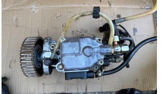 Renault Megane I 1995-2003 hatchback 1.9 DTI diesel MT 72 kW 2000  Vstrekovacie čerpadlo 7700110395 0460414988