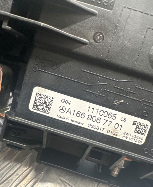 Mercedes GLS Poistková skrinka A1665409315 A1669067701