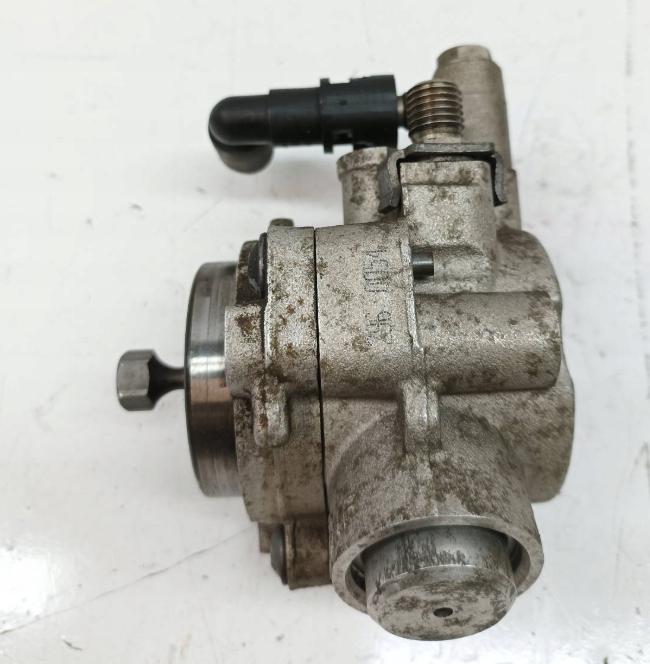 Opel Vectra C 2002-2008 sedan 2.2 16v petrol MT 108 kW 2002  Palivové čerpadlo 24465785