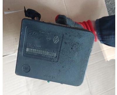 Renault Laguna II 2001-2007 hatchback 1.8 16v petrol MT 88 kW 2005  Pumpa ABS 8200808145 10,0206-0346,4