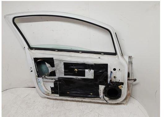 Opel Combo D 2011-2018 hatchback 1.6 CDTI diesel MT 77 kW 2015  Dvere predné ľavé
