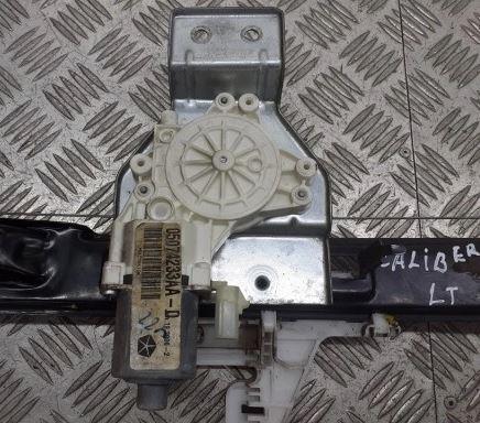 Dodge Caliber hatchback 2.4 16v petrol AT 112 kW 2003  Mechanizmus sťahovania okna zadný ľavý 05074233AA