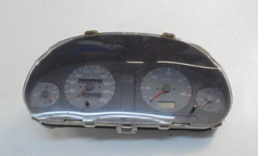 Skoda Felicia hatchback 1.9 D diesel MT 47 kW 2000  Prístrojová doska 6U0919033C 443431143820