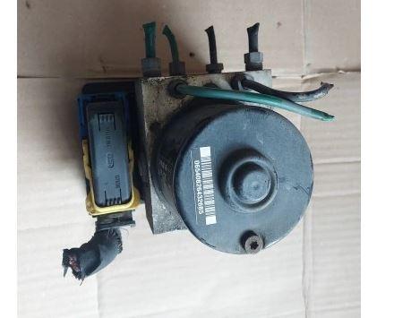 Renault Laguna II 2001-2007 hatchback 1.8 16v petrol MT 88 kW 2005  Pumpa ABS 8200808145 10,0206-0346,4