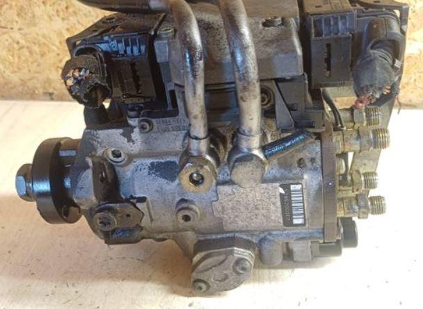 Opel Vectra C 2002-2008 sedan 2.2 DTI diesel MT 92 kW 2003  Vstrekovacie čerpadlo 0470504224 5286200007 55352862